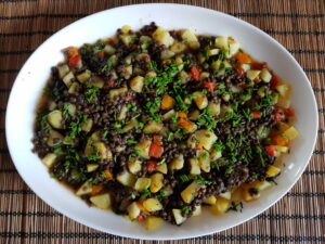 Read more about the article Beluga lentils with peppers – just perfect