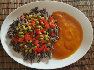 Read more about the article Buckwheat noodles with pumpkin sauce – perfect