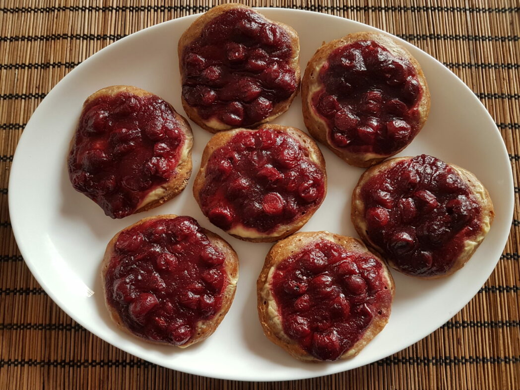 Read more about the article Yeast pastry with sour cherries – delicious