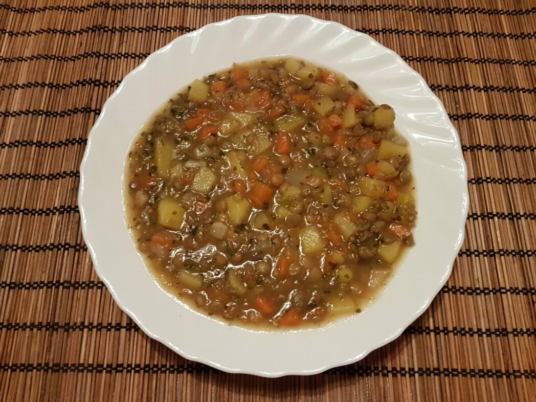 Read more about the article Lentil stew – the delicious classic