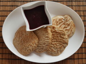 Read more about the article Pancakes with sauce- a fruity experience