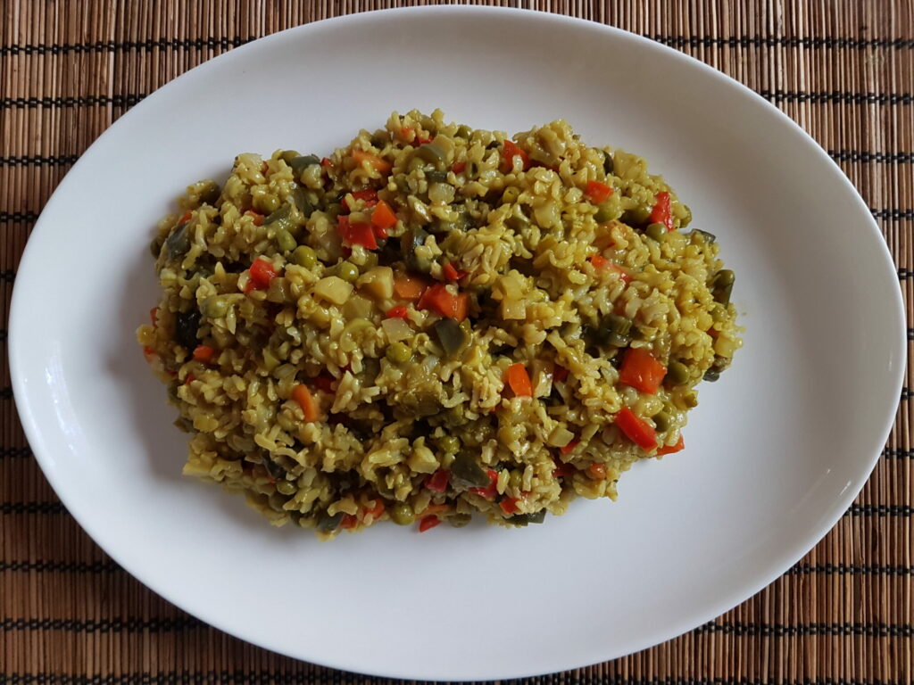 Read more about the article Rice curry with lots of vegetables – super